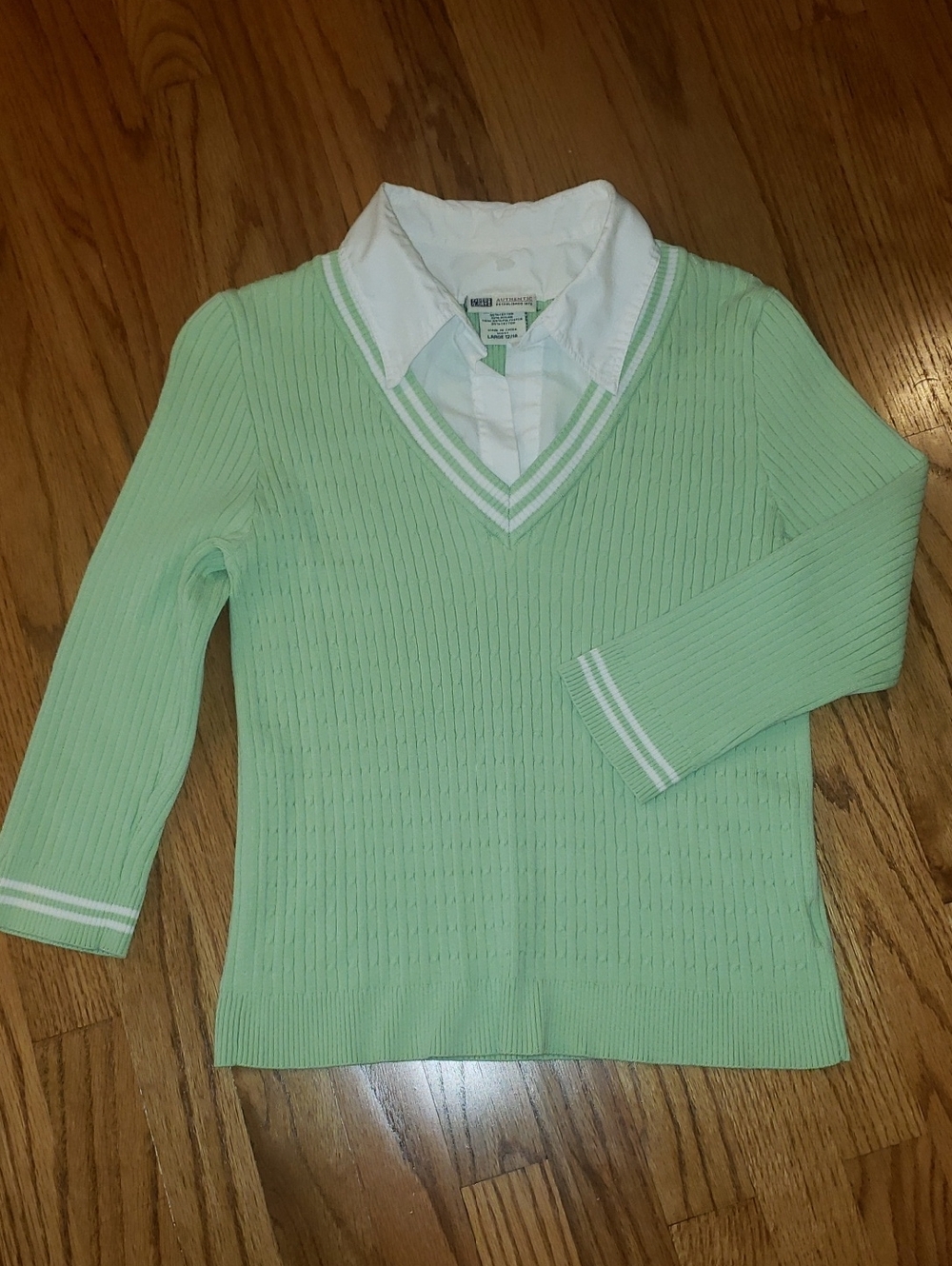 Faded Glory Light Green V-Neck Sweater with White Shirt Collar Size: L